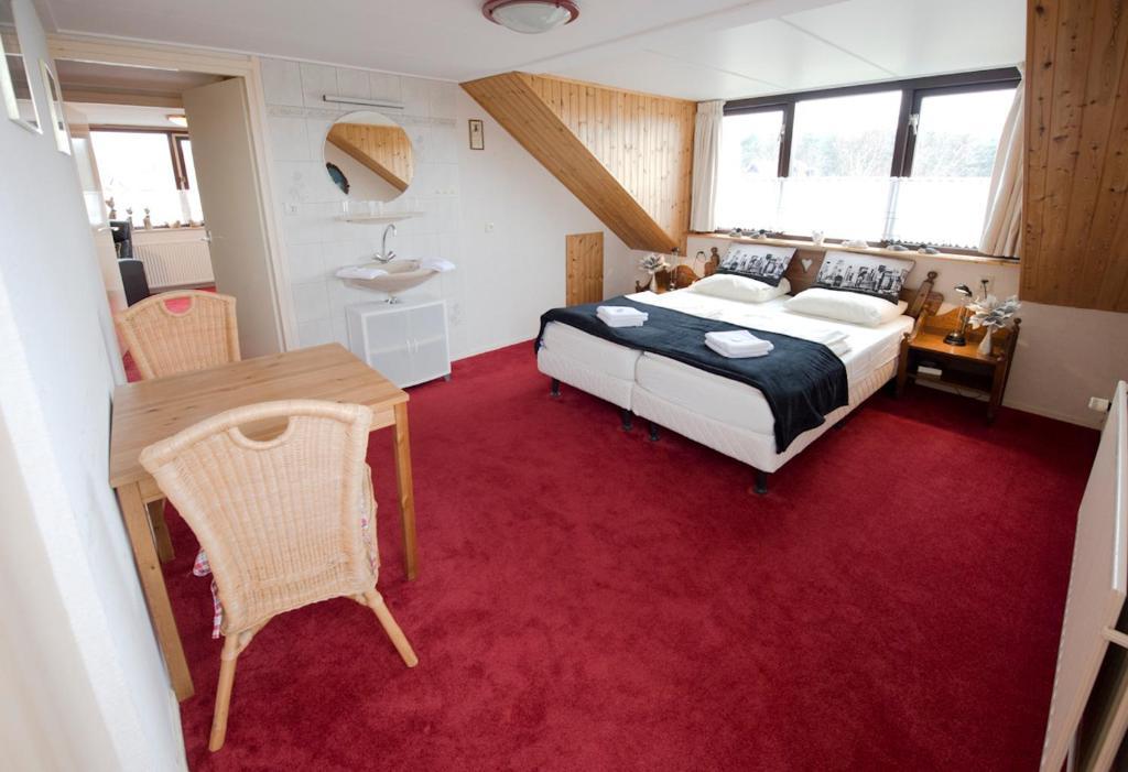 Guesthouse De Zonnestraal De Koog  Habitación foto